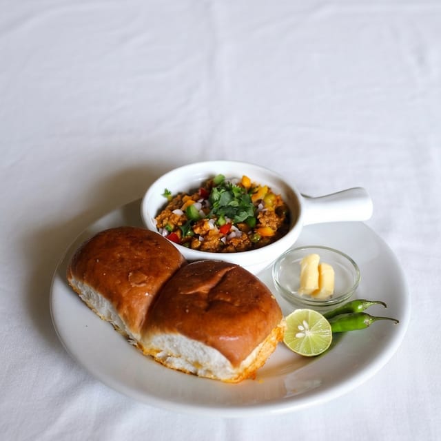 Pav Bhaji with Toasted Roll - with Barbecued Chicken.